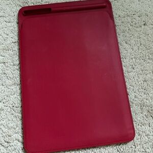 Genuine Apple iPad Pro 10.5”Res Learher Rare🦄🦄🦄🦄